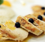 Изысканное блюдо готово, в качестве гарнира используем рис.	